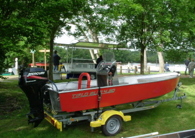 Tiflo-barque-bateau-aluminium-Loire-personnalise-sur-mesure1