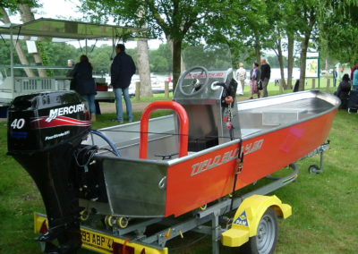 Tiflo-barque-bateau-aluminium-Loire-personnalise-sur-mesure4